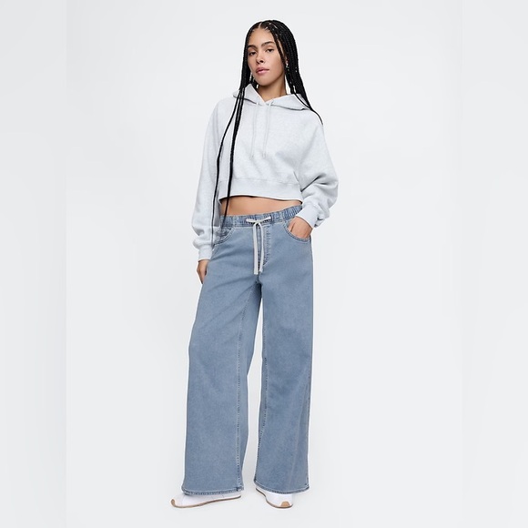 GAP Pants - NWT! GAP Mid Rise Knit Easy Baggy Jeans - Size Small 🩷 #718934